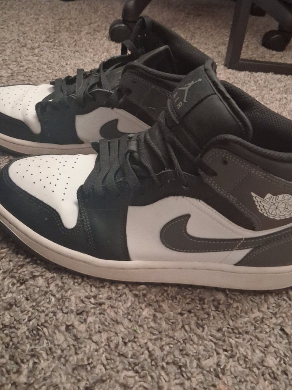 Jordan 1 Mid Black White Iron Grey Size Mens 10.5 - Picture 3 of 10